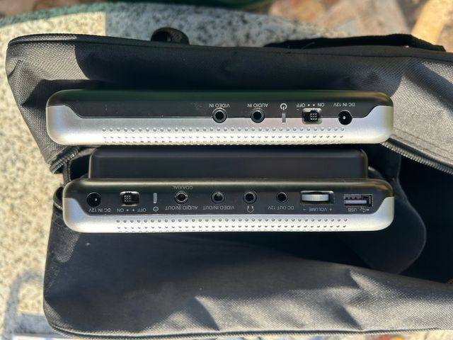 2 Pantallas TV Coche Thomson