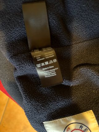 Chaqueta Roja con Capucha Reset Going Places Roja