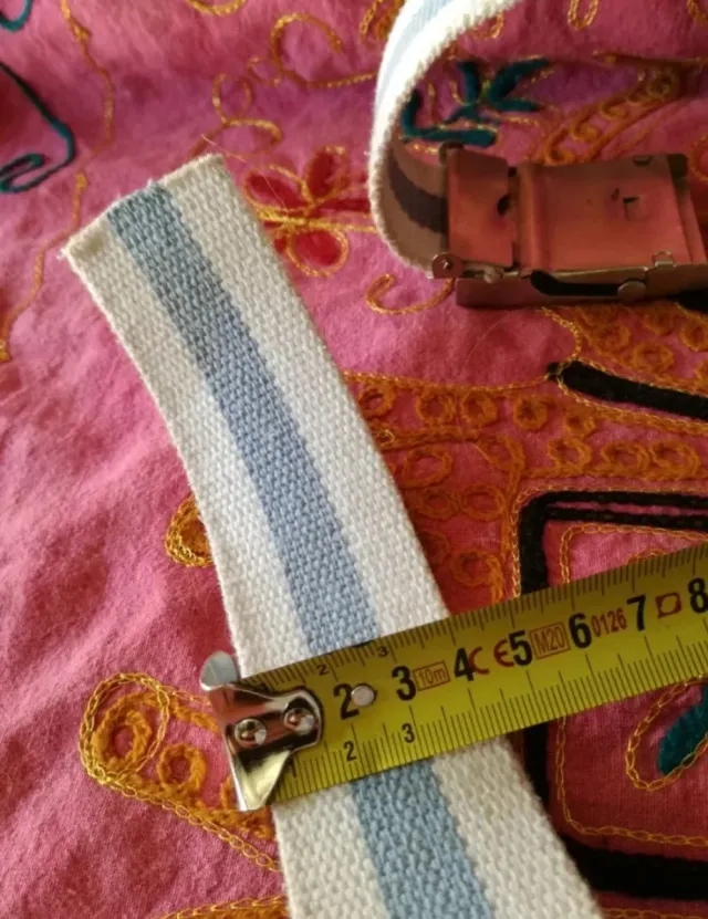 FUNDA PARA GAFAS RÍGIDA,REGALO DE OTRA/CINTURÓN