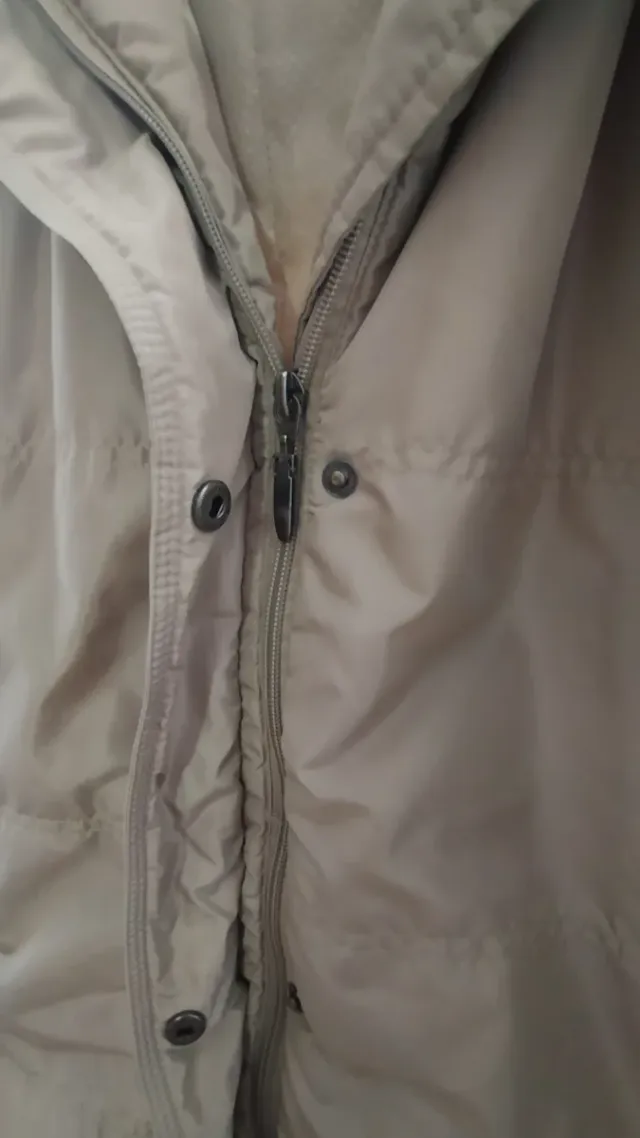 Abrigo Punto Roma Beige con Capucha