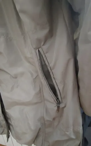 Abrigo Punto Roma Beige con Capucha