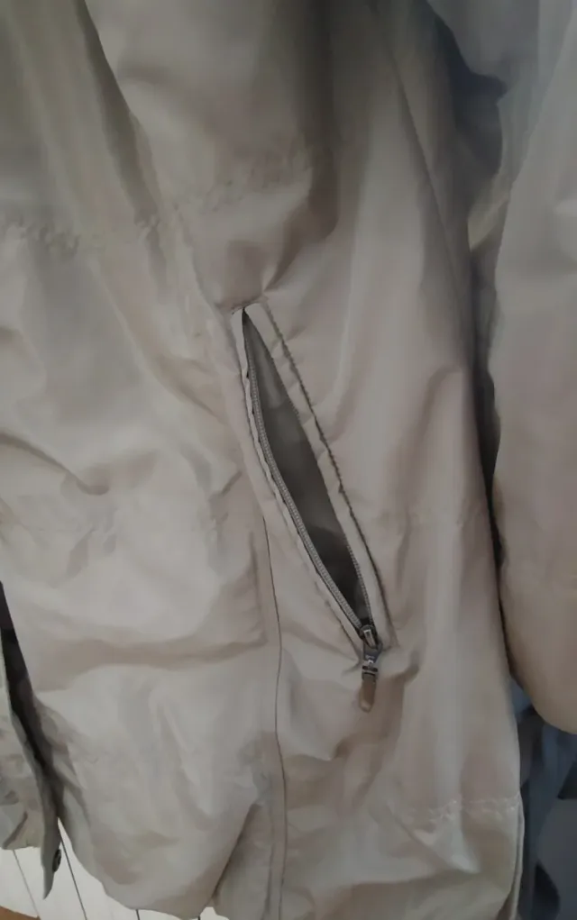 Abrigo Punto Roma Beige con Capucha