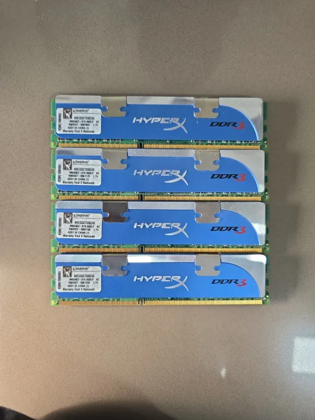 4x Kingston HyperX DDR3 8GB RAM