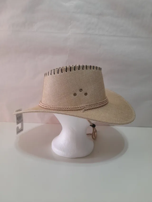 Sombrero de paja beige y marrón