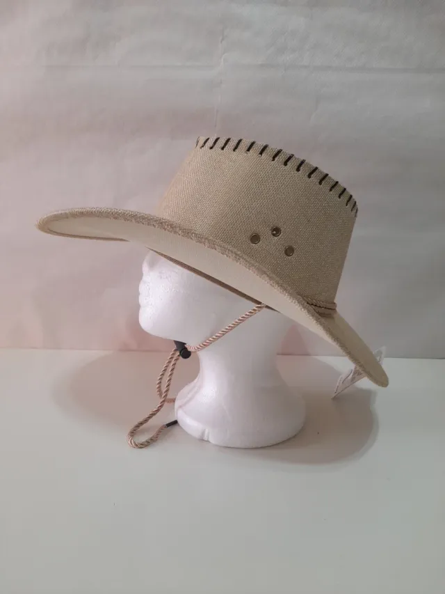 Sombrero de paja beige y marrón