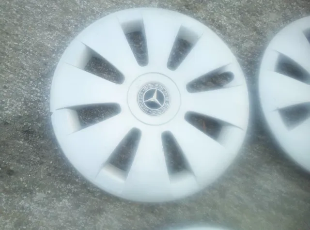 Tapacubos Originales Mercedes Vito (4 unidades)