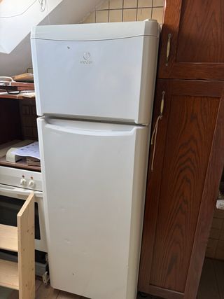 Nevera blanca Indesit