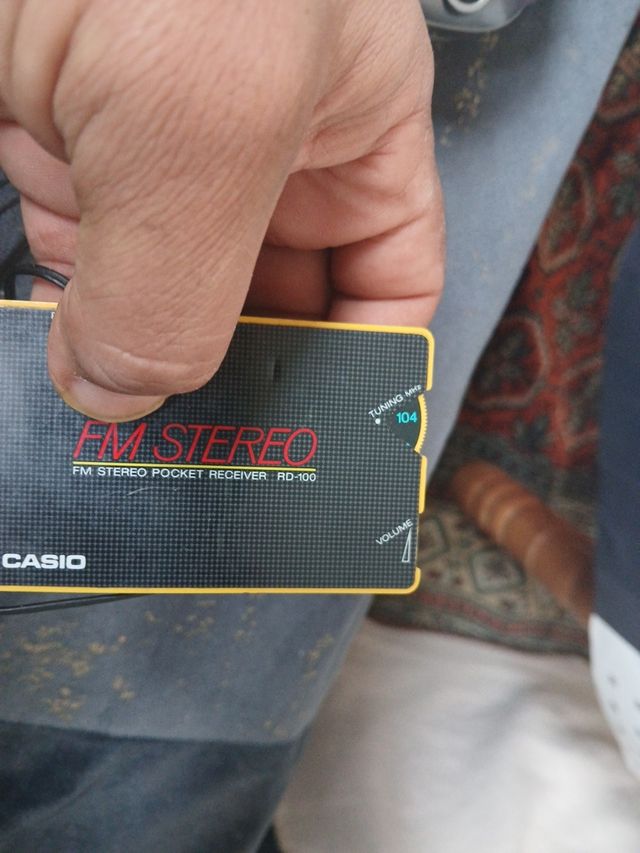 Casio FM Stereo Pocket Receiver RD-100