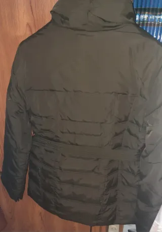 Abrigo de Zara de mujer acolchado con cinturón