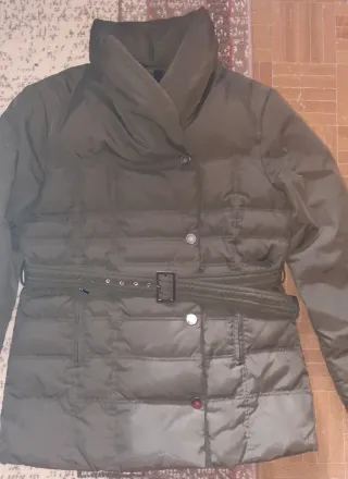 Abrigo de Zara de mujer acolchado con cinturón