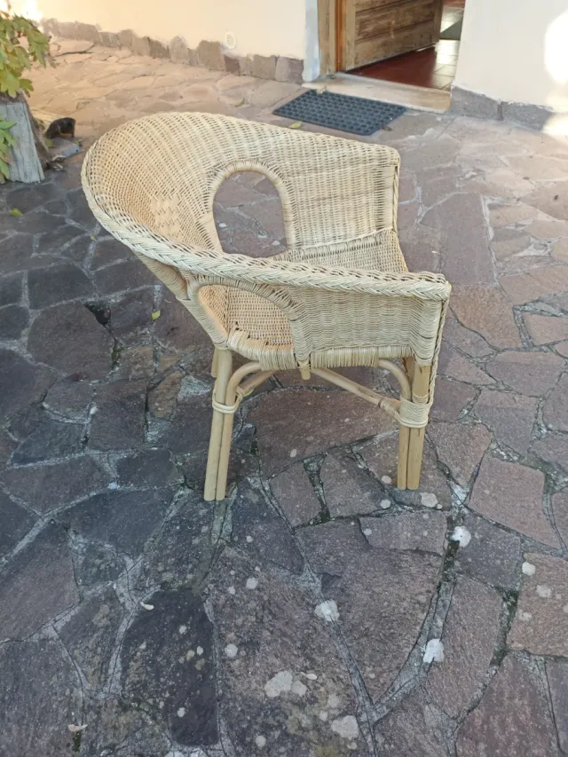 Poltrona in vimini beige