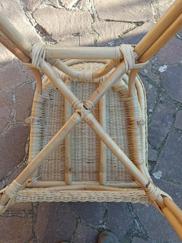 Poltrona in vimini beige