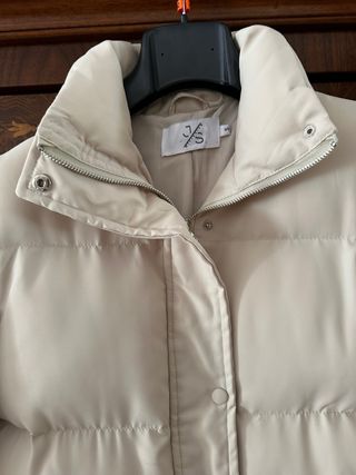 Piumino corto donna panna