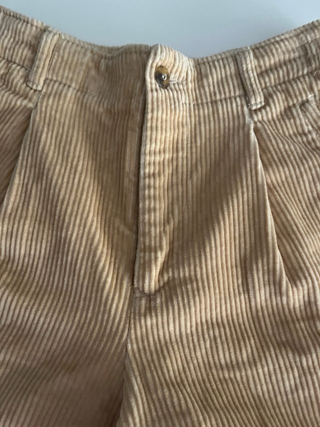 Pantaloncini donna in velluto beige