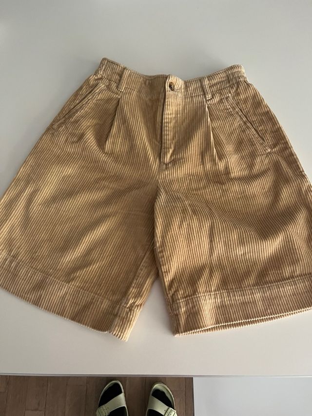 Pantaloncini donna in velluto beige