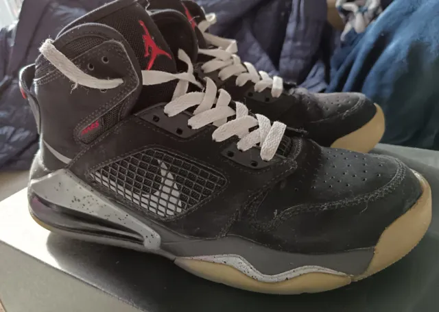 Playeros Jordan Negro