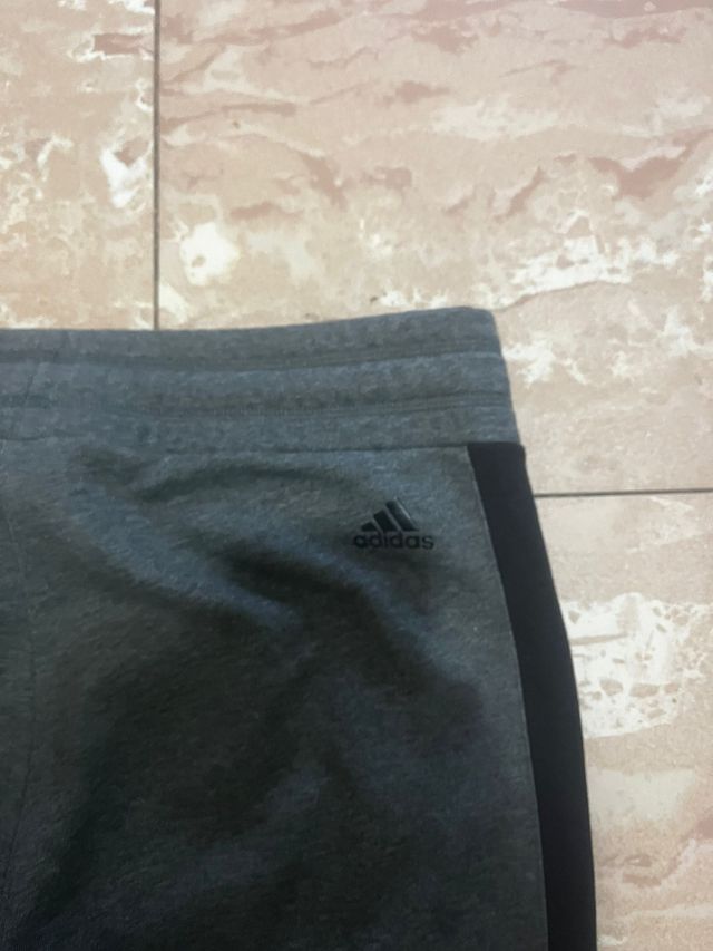 Chándal Adidas Gris y Negro