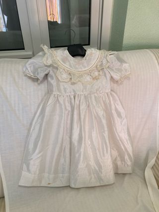 Vestido niña talla 2 crudo puntilla