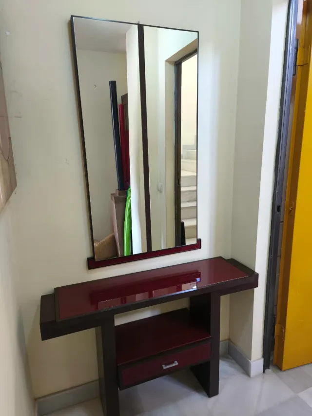 Se vende recibidor en perfecto estado