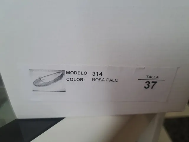 Manoletinas de piel beige