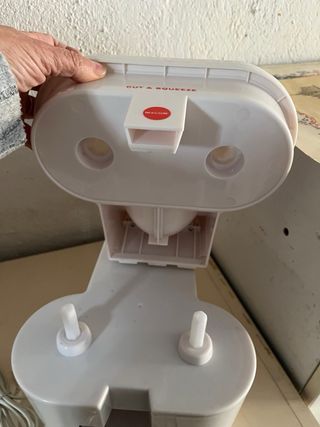 Spremiagrumi MACOM Taglia Spremi & Bevi