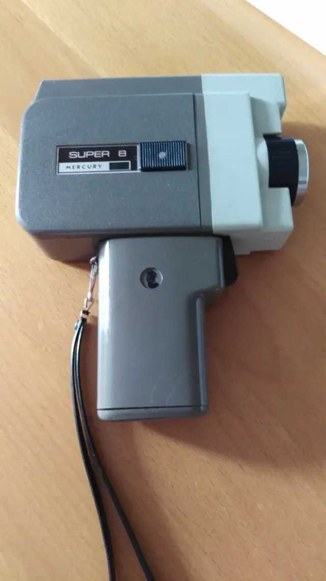 Cinepresa Mercury Super 8