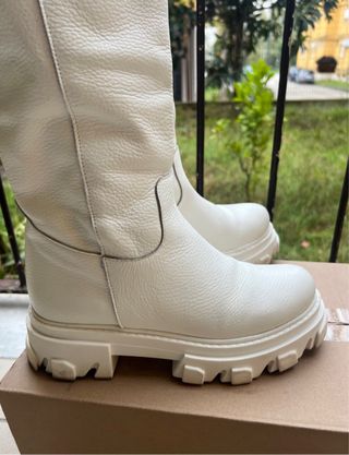 Stivali alti bianchi con suola chunky