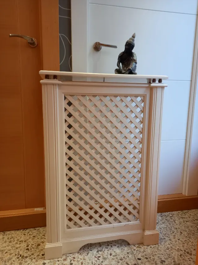 Mueble cubrerradiador blanco lacado
