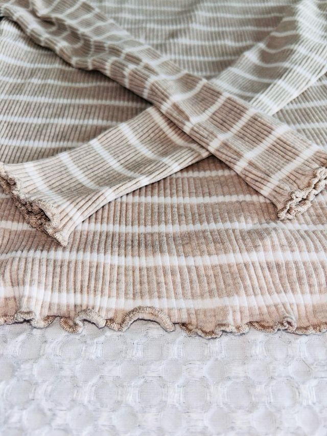 Camiseta de rayas para niña