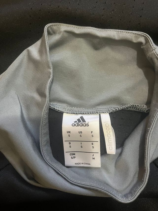 Sudadera Adidas cuello alto