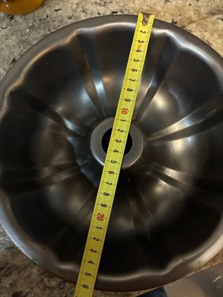 Molde para bizcocho de metal