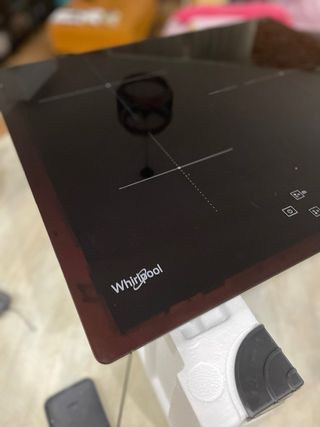 Placa Inducción Whirlpool WSQ5760NE.