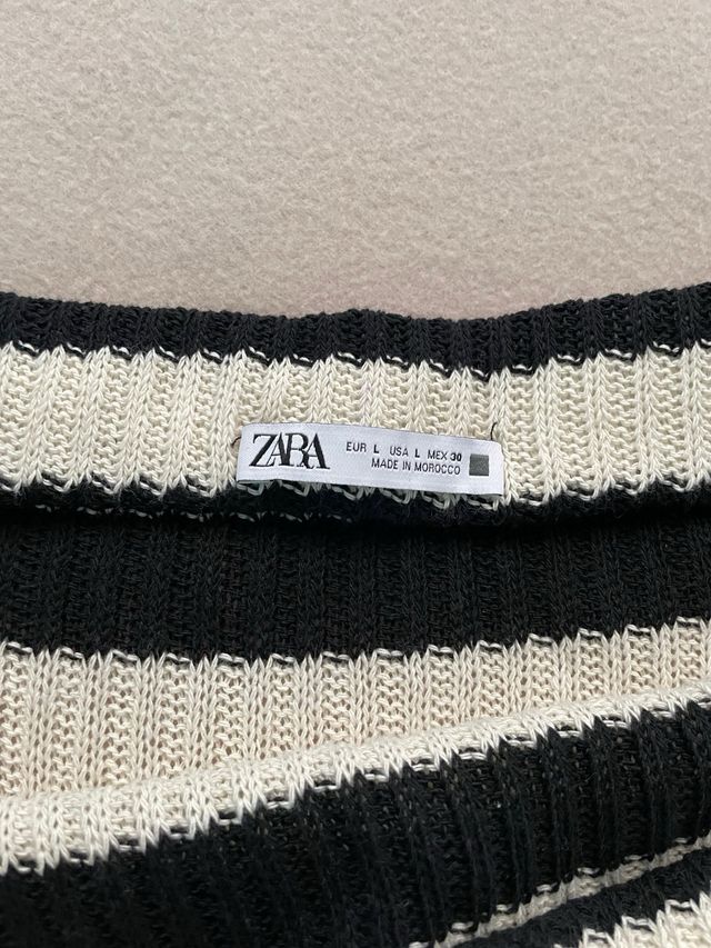 Falda de rayas blanco y negro