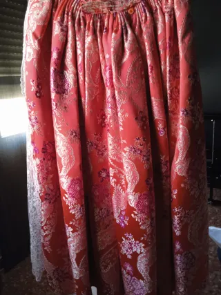 Traje de Fallera caldera, morado.