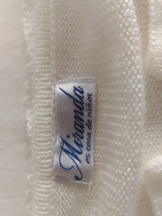 Rebeca blanca de punto con encaje