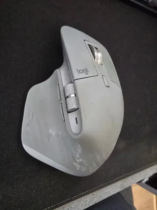 Logitech MX Master 3 - Cinza/Branco