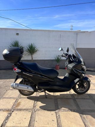 Suzuki Burgman 125 Negra