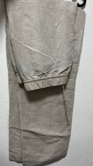 Pantalón de lino gris
