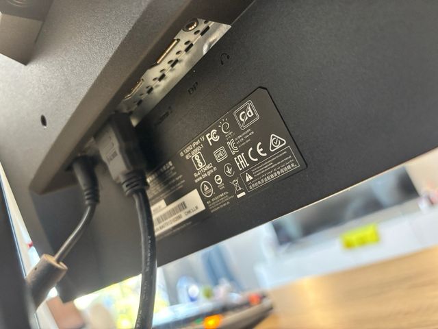 Monitor Curvo MSI 24” Negro