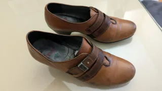 Zapatos de mujer marrones