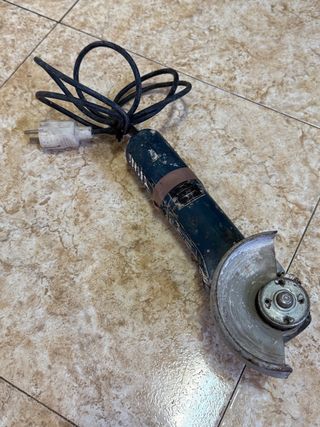 Radial Bosch GWS 7-115