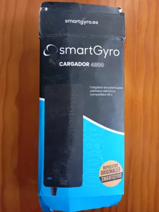SmartGyro Cargador 4800 Patinetes Eléctricos