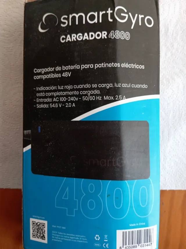 SmartGyro Cargador 4800 Patinetes Eléctricos