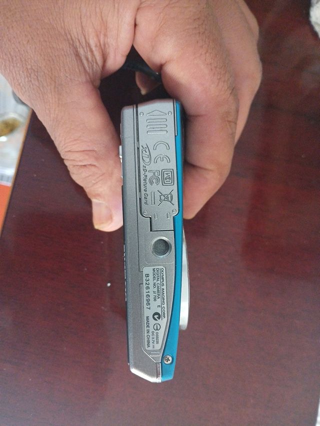 Cámara Olympus Mju 700 Azul 7.1 MP