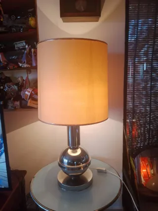 Lampada vintage beige e argento