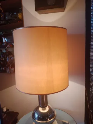 Lampada vintage beige e argento