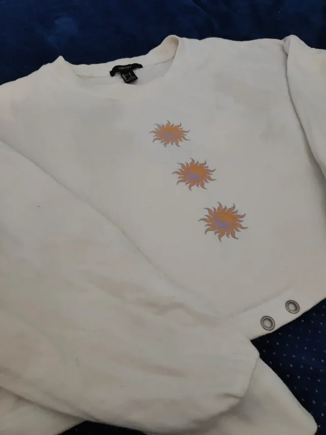 Sudadera Forever 21 blanca con soles
