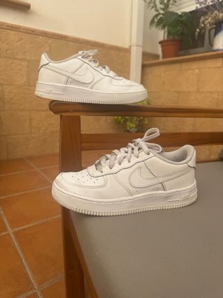 Zapatillas Trainers Nike Air Force 1 Talla 37.5