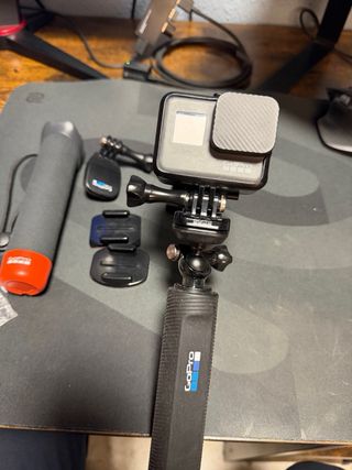 GoPro Hero 5 Black + Accessori