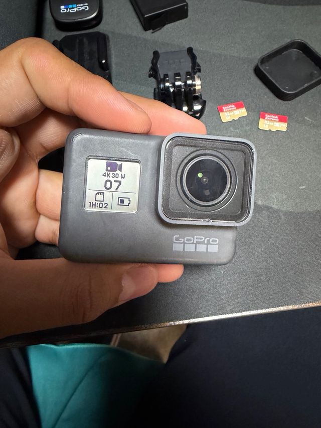 GoPro Hero 5 Black + Accessori